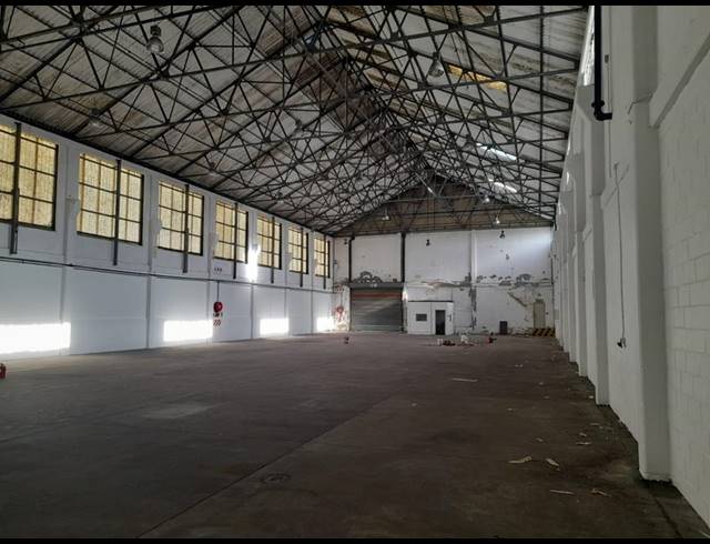 INDUSTRIAL PROPERTY TO RENT IN NORTH END